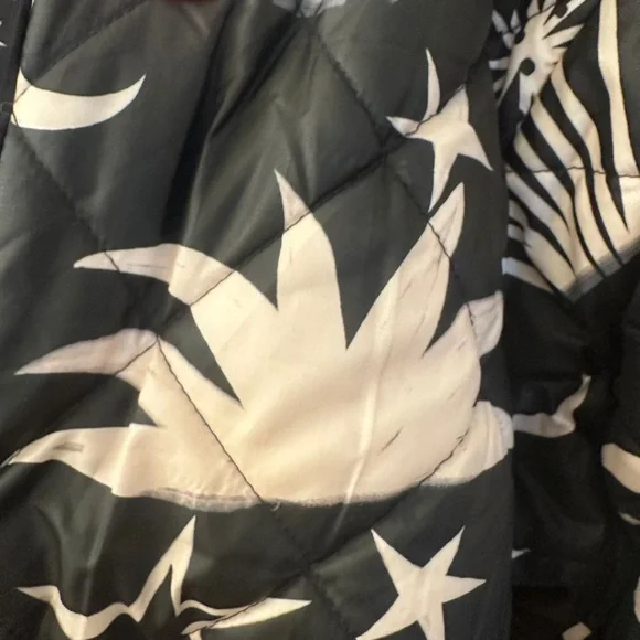 FARM Rio Cerrado Sky Reversible Puffer Jacket Black & White Rainbow M - Picture 11 of 16